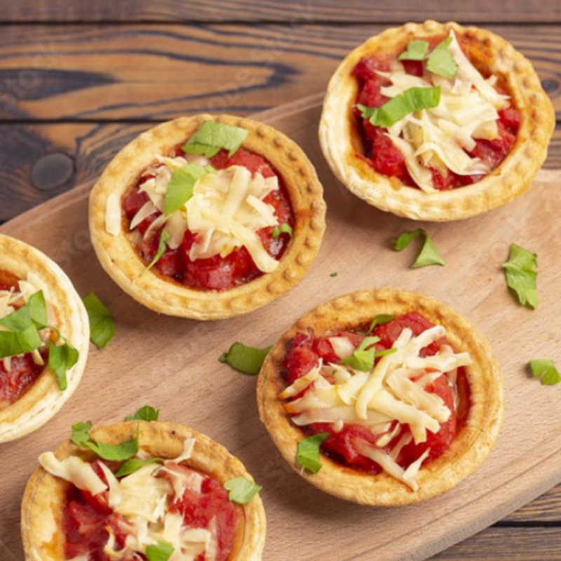 ΑΤΟΜΙΚΑ ΚΙΣ ΜΕ ΝΤΟΜΑΤΑ, ΜΟΤΣΑΡΕΛΑ ΚΑΙ ΒΑΣΙΛΙΚΟ