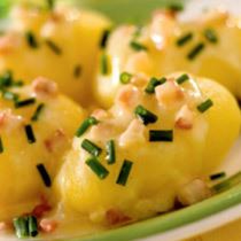 ΠΑΤΑΤΕΣ ΨΗΤΕΣ ΜΕ ΓΑΛΟΠΟΥΛΑ ΚΑΙ ΣΑΛΤΣΑ ΤΥΡΙΟΥ