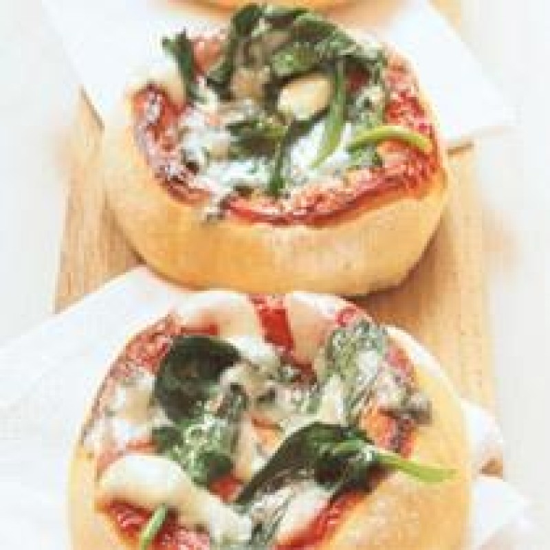 ΠΙΤΣΕΣ ΜΕ ΣΠΑΝΑΚΙ ΚΑΙ ΜΑΣΤΕΛΟ ΧΙΟΥ