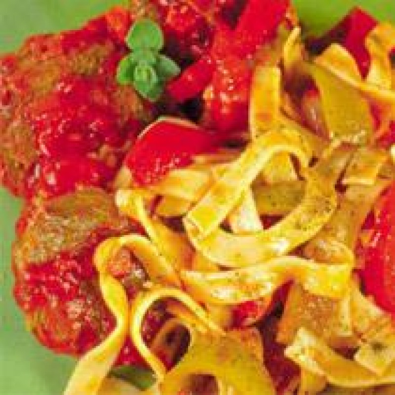 ΜΟΣΧΑΡΑΚΙ ΚΟΚΚΙΝΙΣΤΟ ΜΕ ΧΥΛΟΠΙΤΕΣ