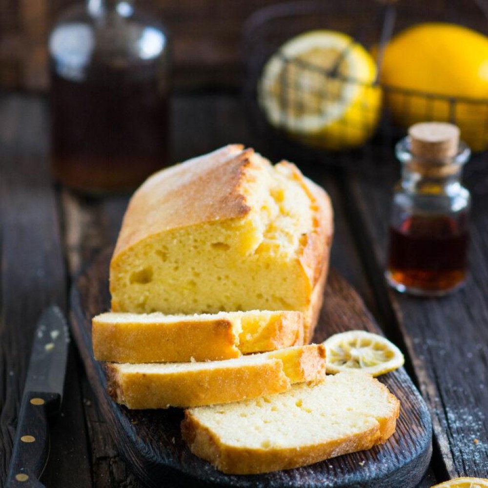 ΑΦΡΑΤΟ ΚΕΙΚ ΛΕΜΟΝΙΟΥ ΜΕ ΤΖΙΝΤΖΕΡ