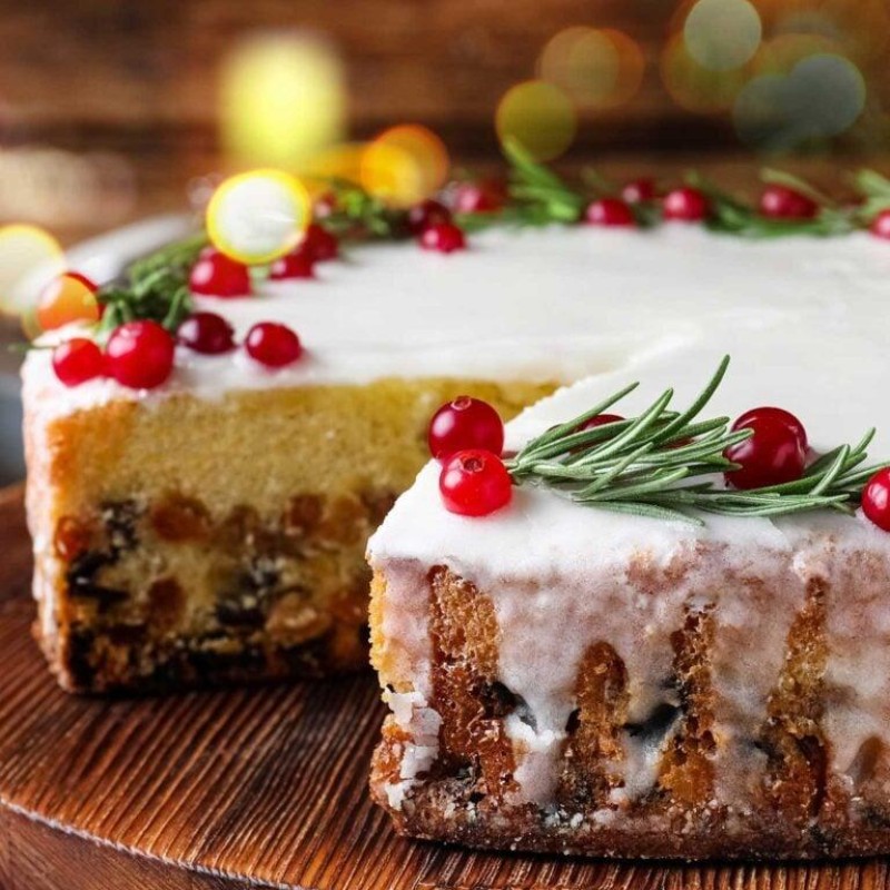 ΒΑΣΙΛΟΠΙΤΑ ΜΕ ΚΡΑΝΜΠΕΡΙ, ΣΤΑΦΙΔΕΣ ΚΑΙ ΓΛΑΣΟ