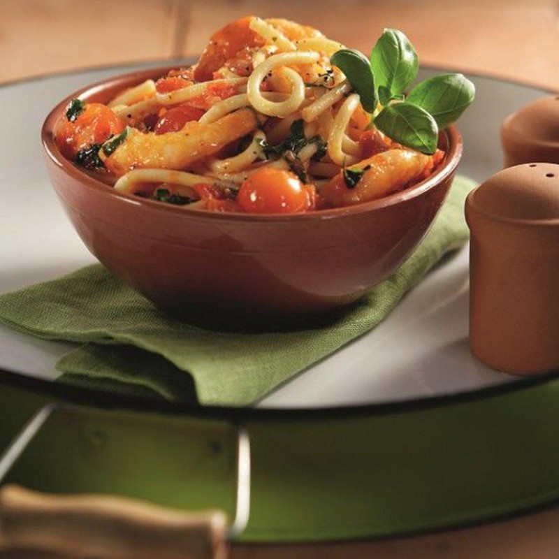 BUCATINI ΜΕ ΓΑΡΙΔΕΣ, ΝΤΟΜΑΤΙΝΙΑ ΚΑΙ ΒΑΣΙΛΙΚΟ