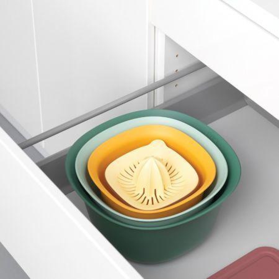 Brabantia Tasty Μπολ ανάμειξης 3,2Lt και 1,5Lt, τρυπητό 2,4Lt και στίφτης με κανάτα/μεζούρα 0,5Lt -Σετ 5 Τεμαχίων από 100% Ανακυκλώσιμο Πλαστικό